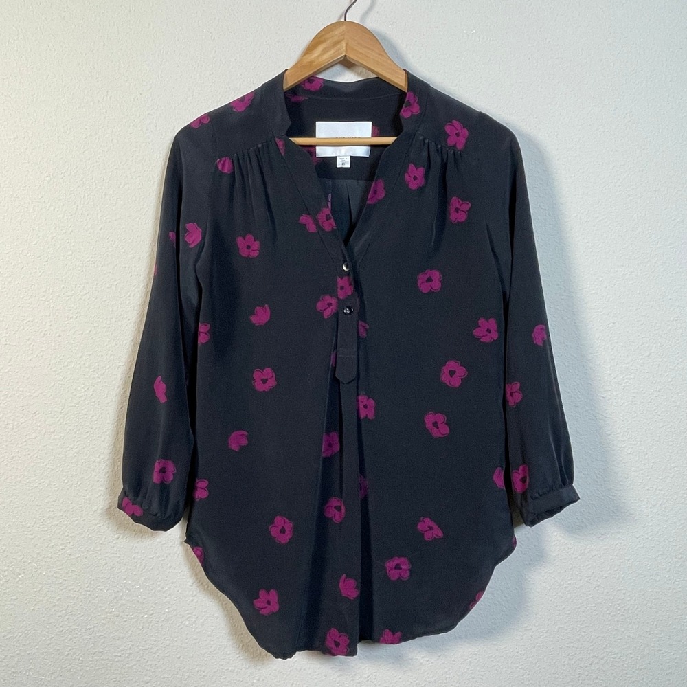 Amour Vert Silk‎ Floral Blouse Womens XS Grey Magenta Long Sleeve Split Neck Top